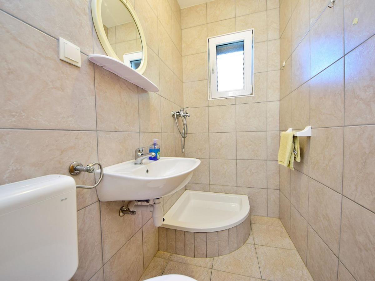 Holiday Home Tina - Hvr501 By Interhome Gdinj المظهر الخارجي الصورة